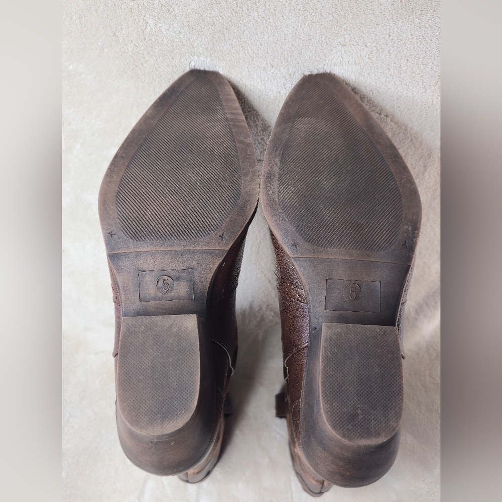Brown Cowgirl Boots - Picture 11 of 16